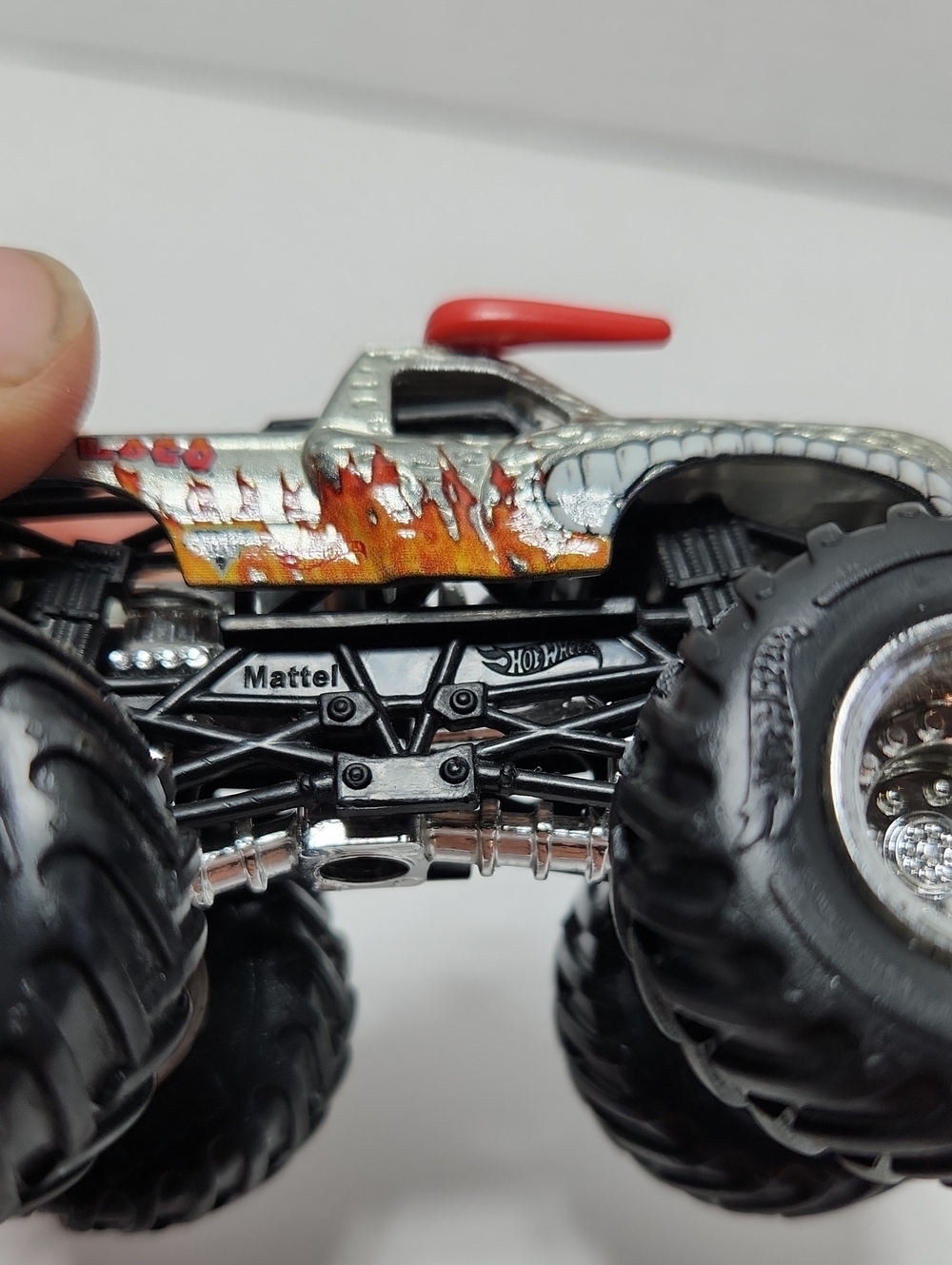 Hot Wheels, Silver El Toro Loco Truck - Picture 2 of 6